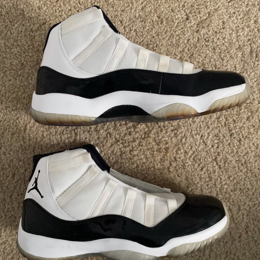 Nike Air Jordan 11 Retro Concord